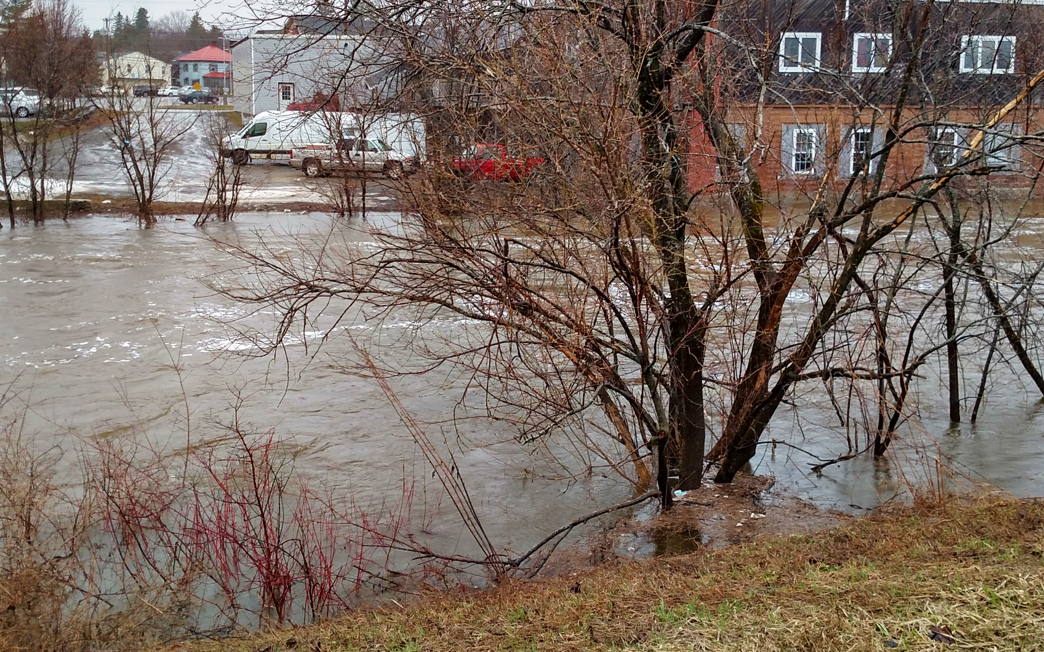Heavy rain, rapidly melting snow causing flooding in northern Maine